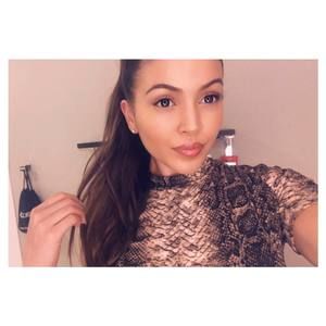 Meet your Posher, Rebecca